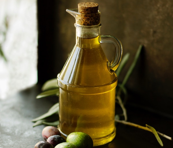 DIY Olive Oil Hair Treatments For Dry Hair - The Beautiful Lifestyle Online